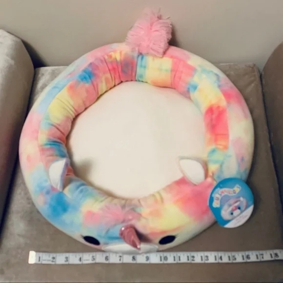 Unicorn Squishmallow Pet Bed BNWT - Picture 2 of 2